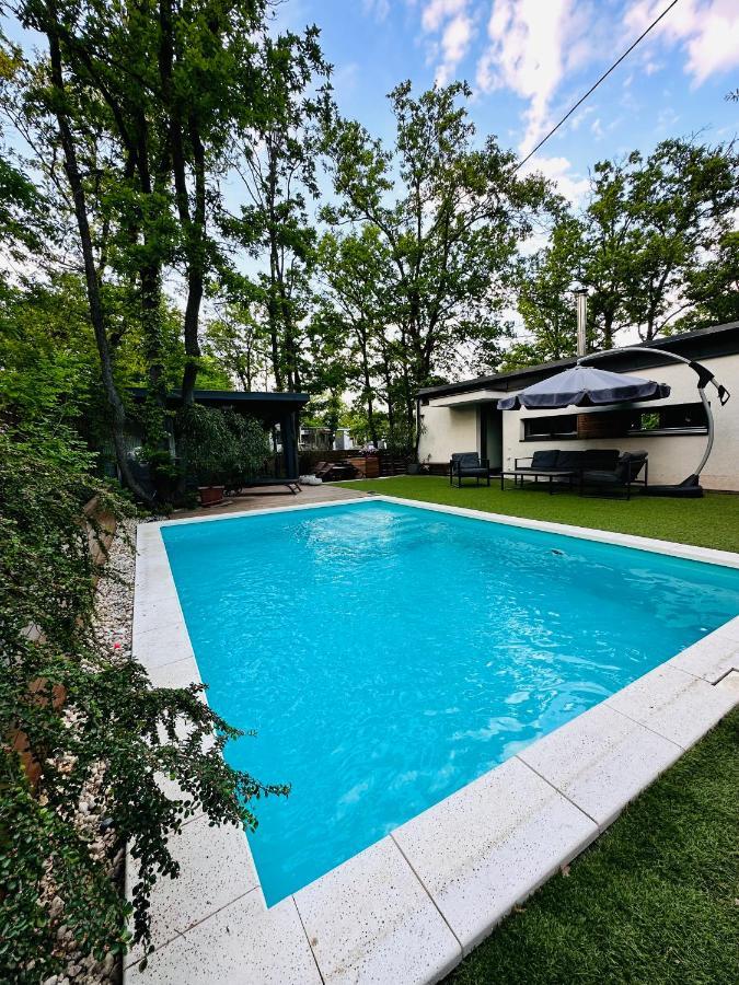Pine-Wood Resort Balatonalmádi Extérieur photo